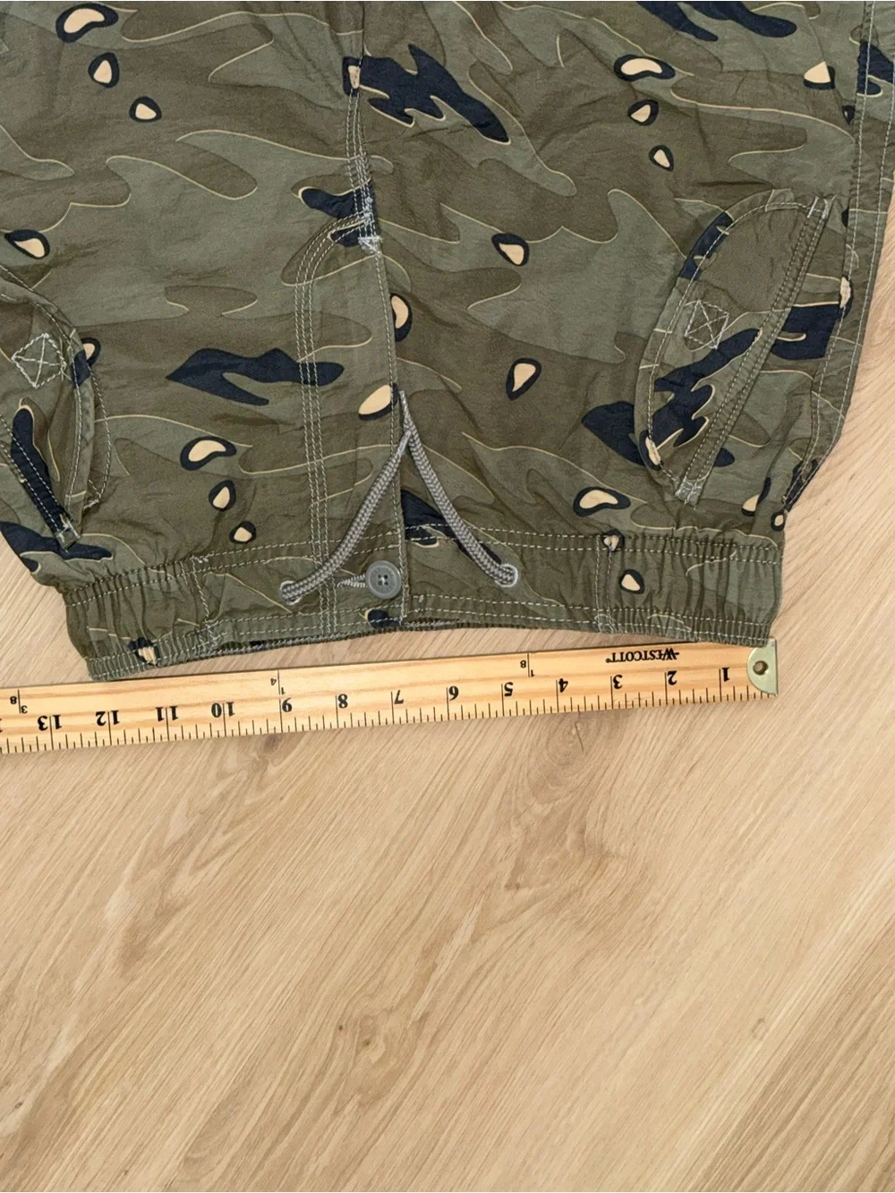 Gap Kids XL size 12 Camo Shorts Elastic Waist
